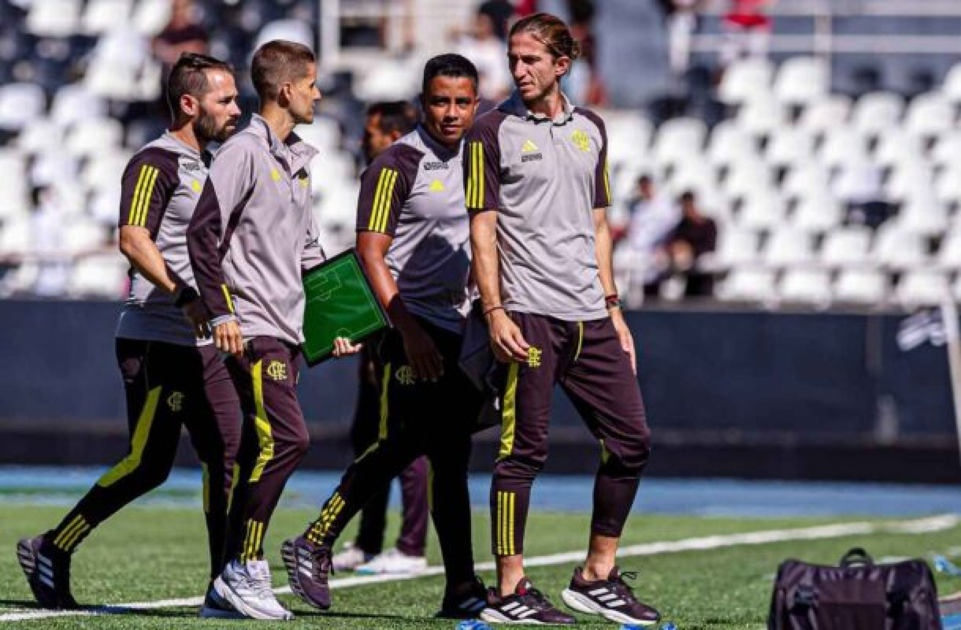 Flamengo demite auxiliar técnico de Filipe Luís 1 Daniel Alegria