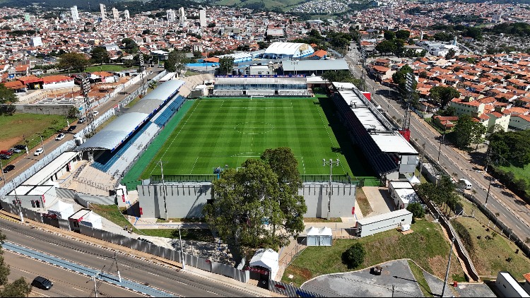 Estadio Cicero de Souza Marques