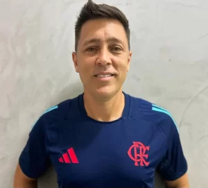 diogo calhau e o novo tecnico do flamengo sub 16