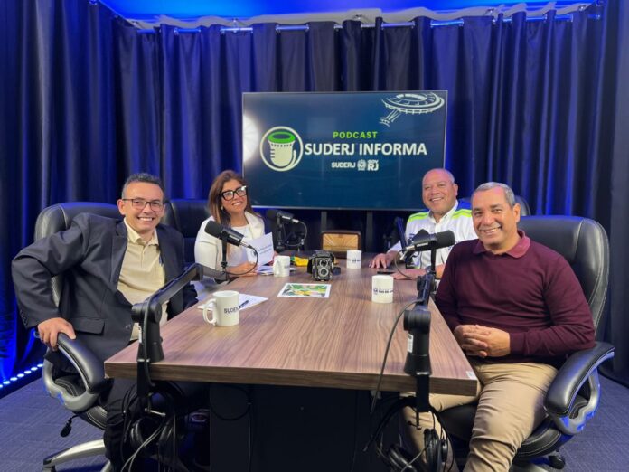 Ídolo do Flamengo, Zinho, visita o Museu da SUDERJ e relembra momentos da carreira