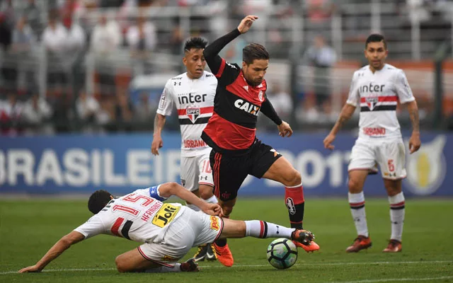 Sao Paulo x Flamengo no pacaembu