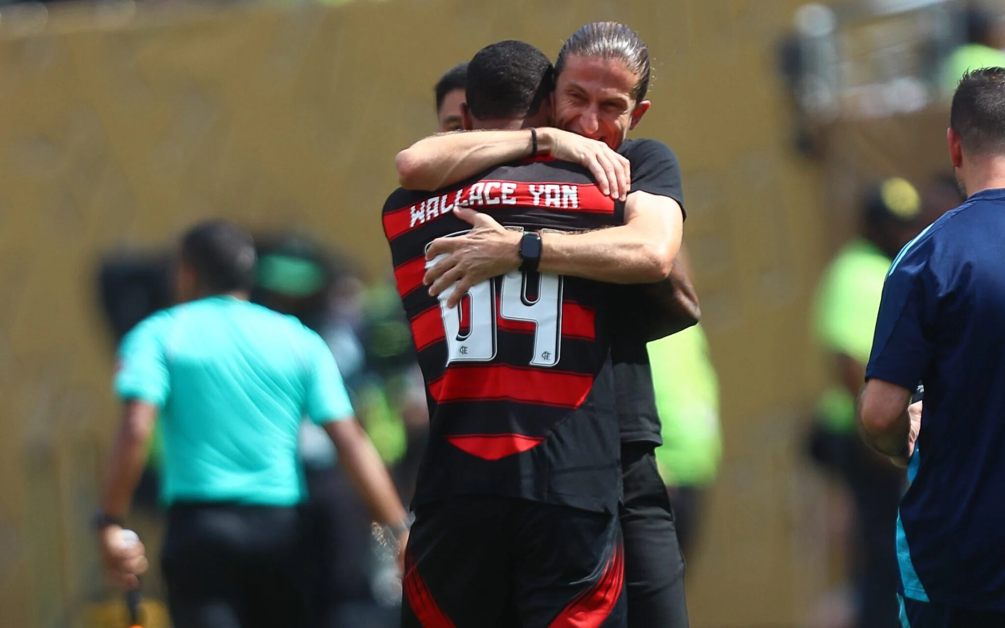 Wallace Yan e Filipe Luis