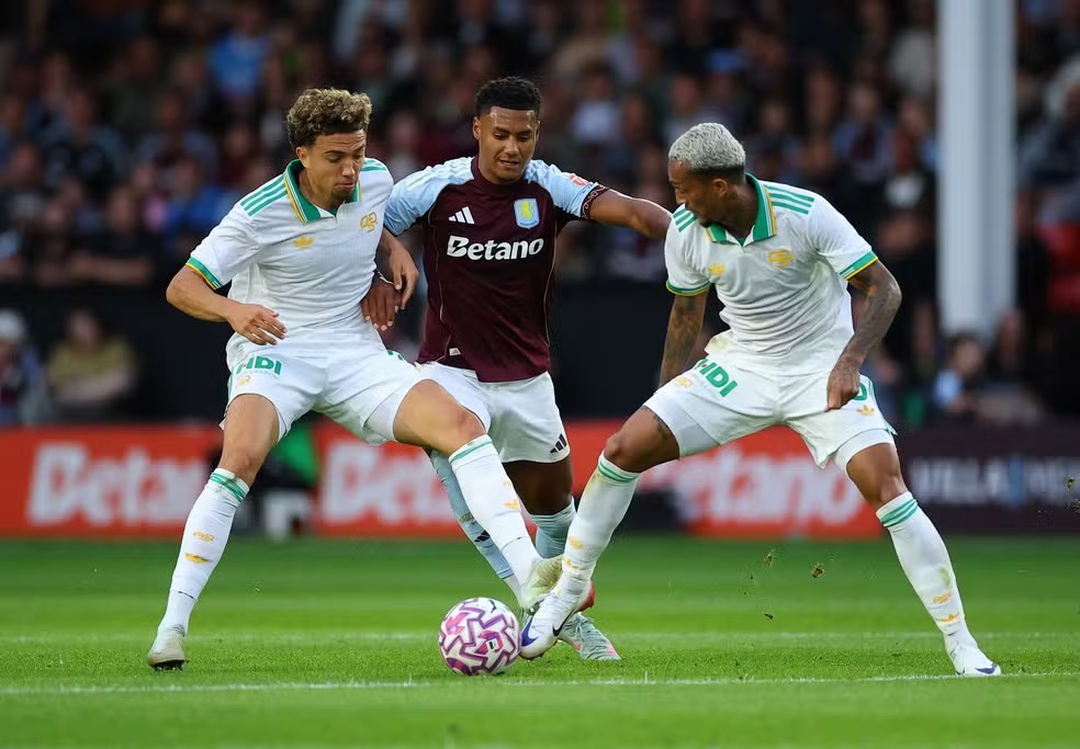 Wesley Roma contra West Ham