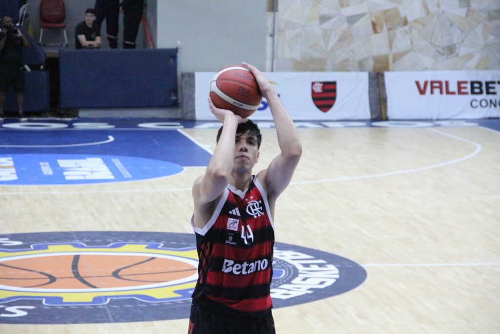 Negrete lance livre por Leo Lenzi Agencia NTZ