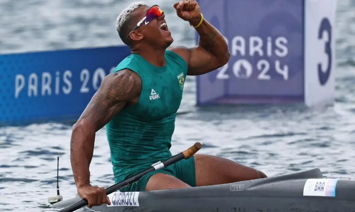 2024 08 09t122236z 1 lynxmpek780gs rtroptp 3 olimp isaquias prata