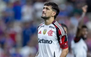 Arrascaeta Flamengo Fortaleza scaled aspect ratio 512 320 1