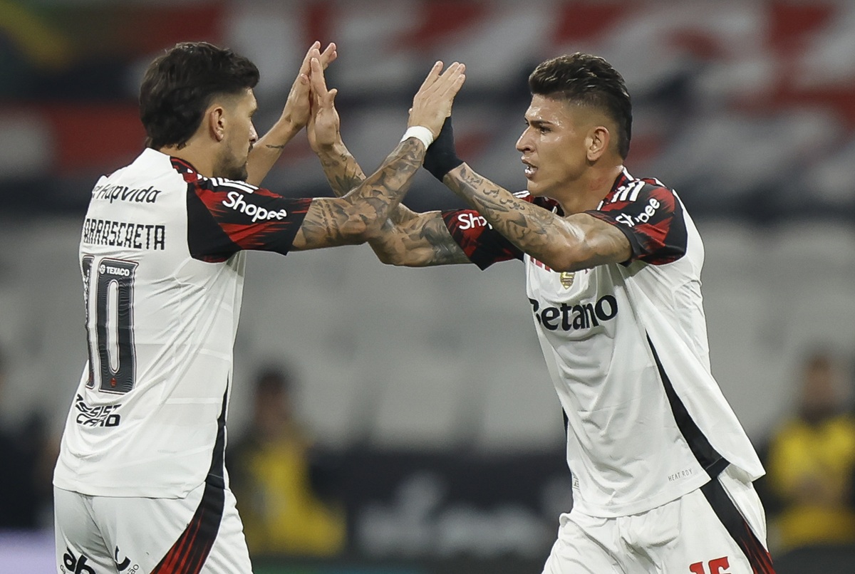 corinthians v flamengo brasileirao 2025 arrascaeta carrascal