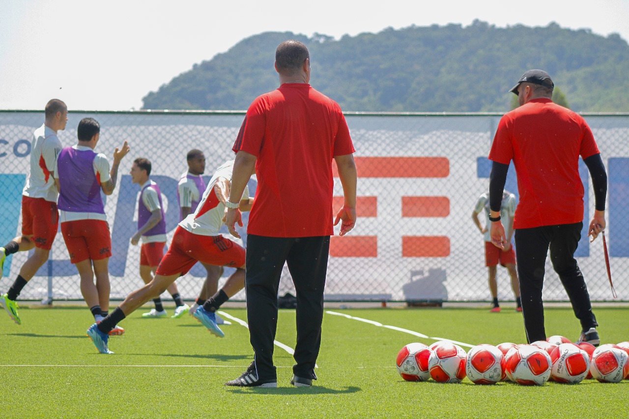 Garotos do Ninhotreinando