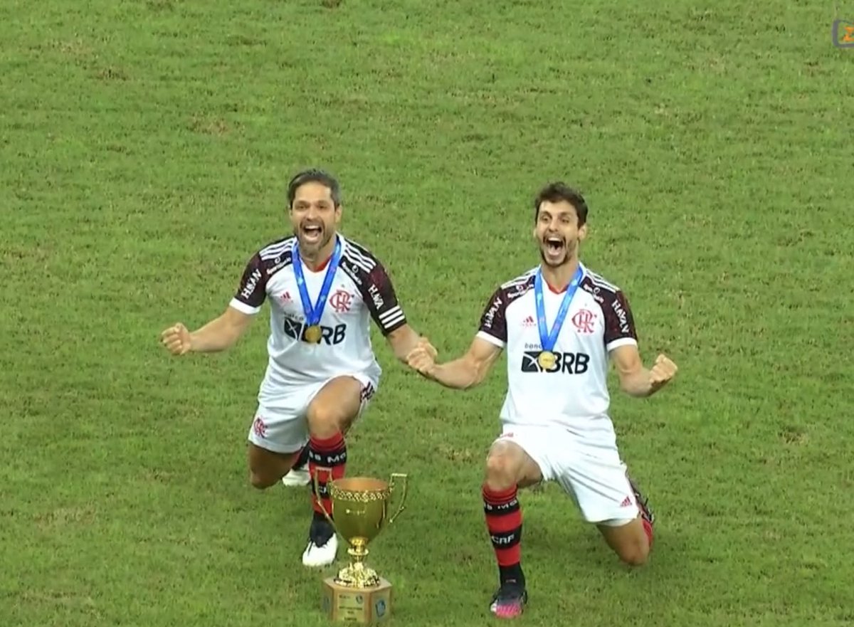 Rodrigo Caio concede primeira entrevista após saída do Flamengo 1 Rodrigo Caio e Diego