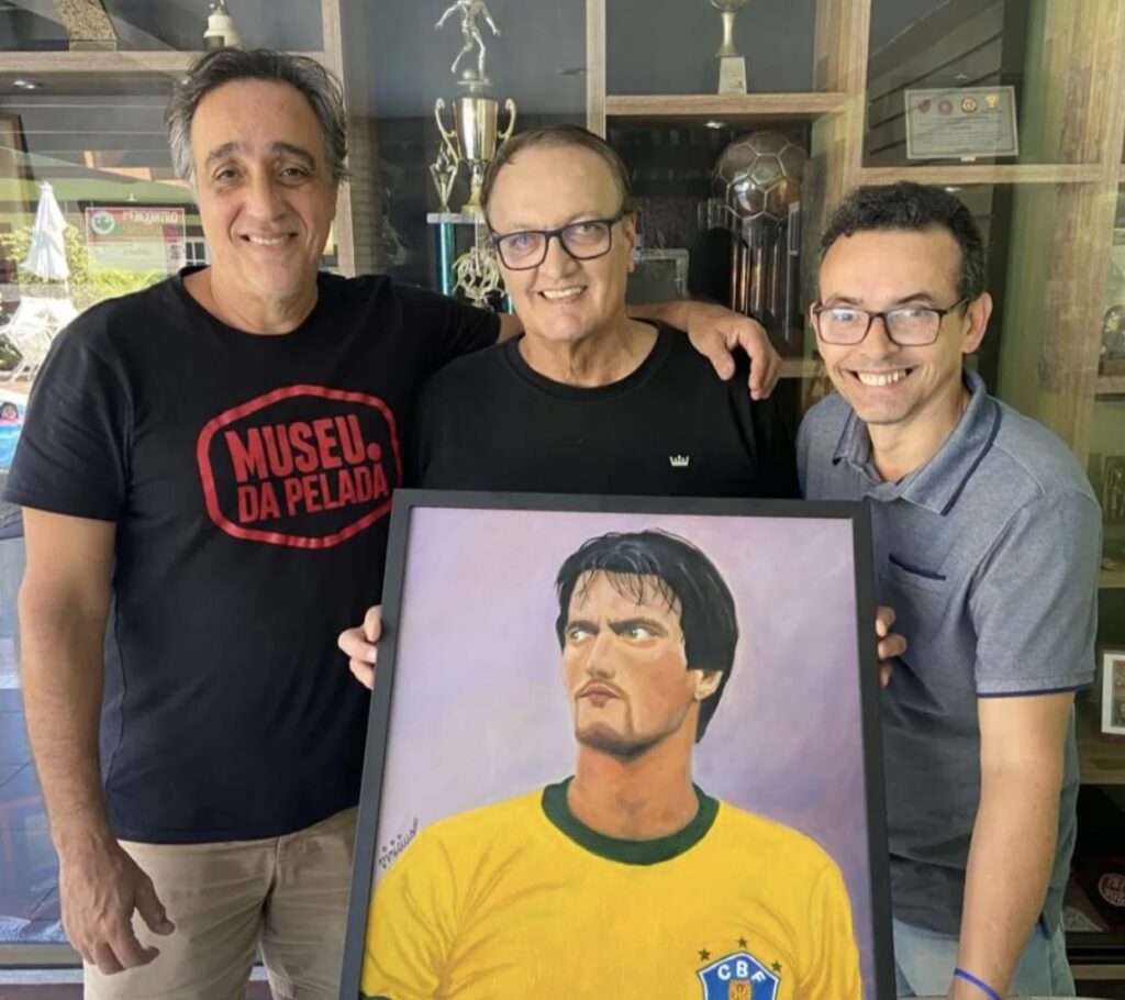 Ídolo da lendária geração de 80 do Flamengo, Leandro ganha biografia 1 Capa leandro autores